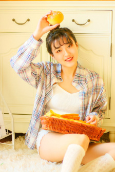 王菲发短信斥责李亚鹏